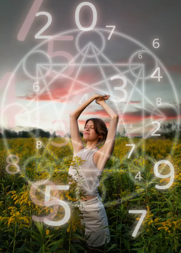 Art divinatoire de la numérologie pour la voyance de qualité femme moderne dans un champ plantation lève les mains geste de décontraction plus illustration des numéros et graphique de la numérologie